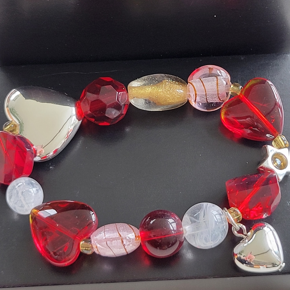 Avon | Holiday Beaded Bracelet
